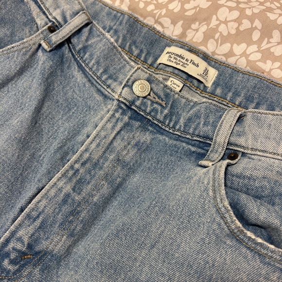 Abercrombie 90’s Straight - Picture 3 of 4
